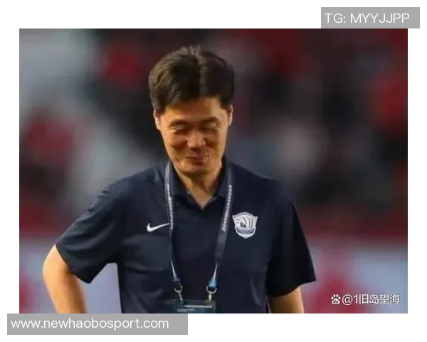 李霄鹏呼吁球迷宽容:主场被喊下课是常态应理解教练艰辛 李霄鹏呼吁球迷宽容:主场被喊下课是常态应理解教练艰辛