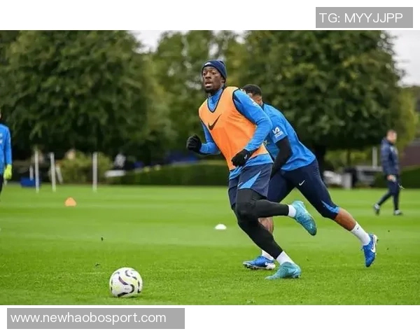 米兰计划冬季转会窗口租借切尔西后卫迪萨西以增强防线实力