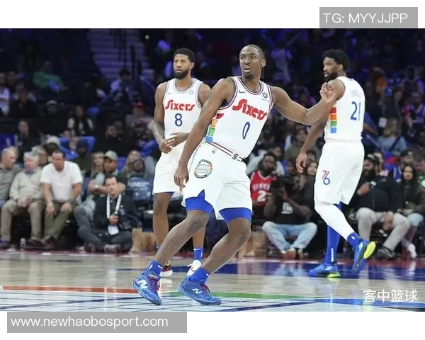 乔治恩比德参与3对3训练展现流畅移动与顶级投篮技巧