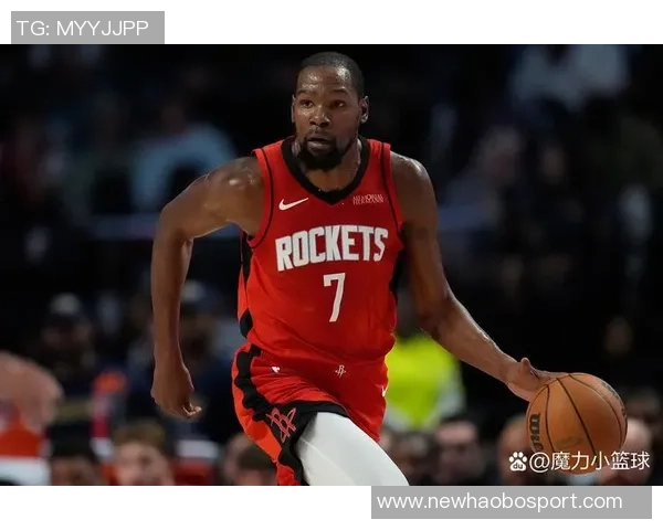 巴特勒表现出色14投7中贡献21分8篮板1助攻2抢断助力球队胜利